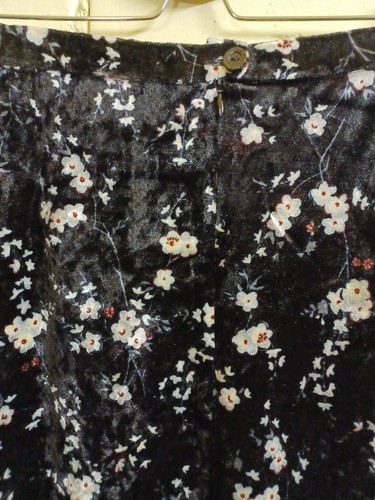 Vintage C&A/Yessica black/multi floral velour long straight skirt, UK 14 - Picture 5 of 11