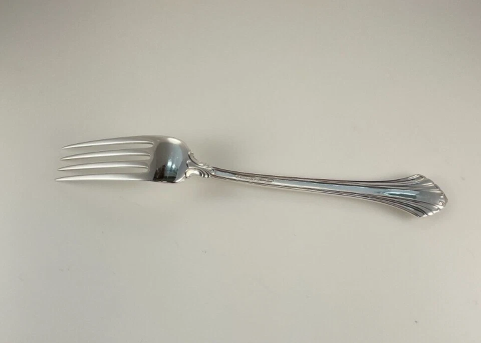 Tenedor de cena verdadero Wallace French Regency de plata esterlina - 7 3/4" - sin monograma Foto 2 de 3