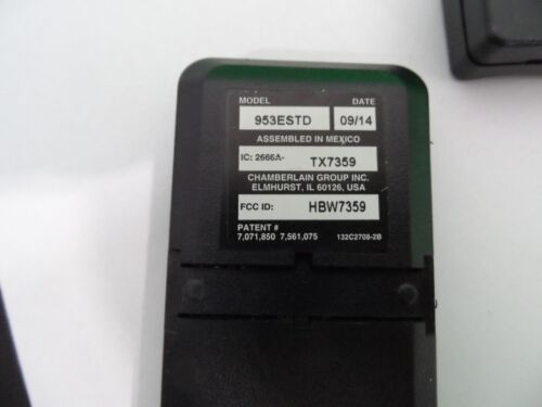 Chamberlain, Garage Door Wireless Remote controllers. Visor ready model 953ESTD - Picture 4 of 5
