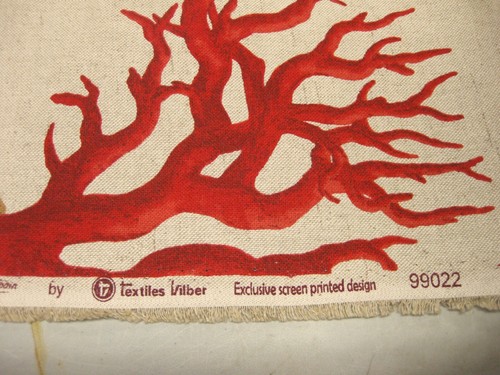 Tela para cortinas de tapicería Vilber Textiles OCEAN CORAL SEAHORSE 56" W - Imagen 3 de 5