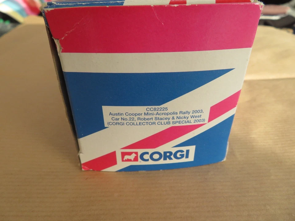 CORGI AUSTIN COOPER MINI (ACRÓPOLIS RALLY) SIN USAR, EN CAJA Foto 3 de 4
