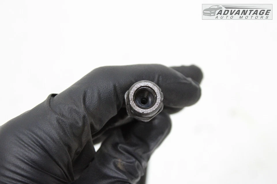 AUDI A3 8V QUATTRO 2015-2020 PINZA DE FRENO TRASERA IZQUIERDA MANGUERA TUBO OEM Foto 3 de 4