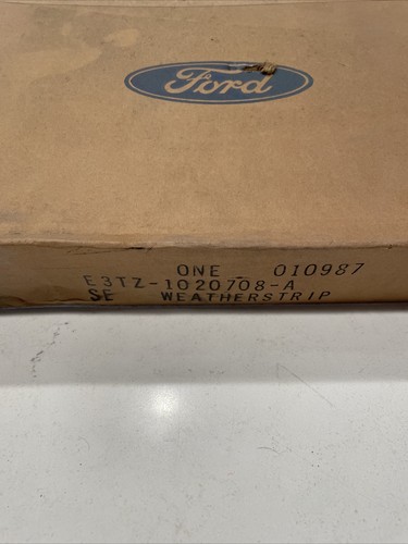 NOS Ford E3TZ-1020708-A 1983-86 Ford Truck Bronco RH Door Opening Weatherstrip - Picture 5 of 5