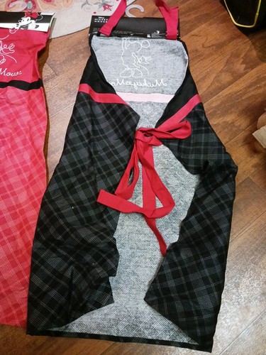 2 Disney Mickey Mouse And Minnie Mouse Apron Brand New - Picture 9 of 11
