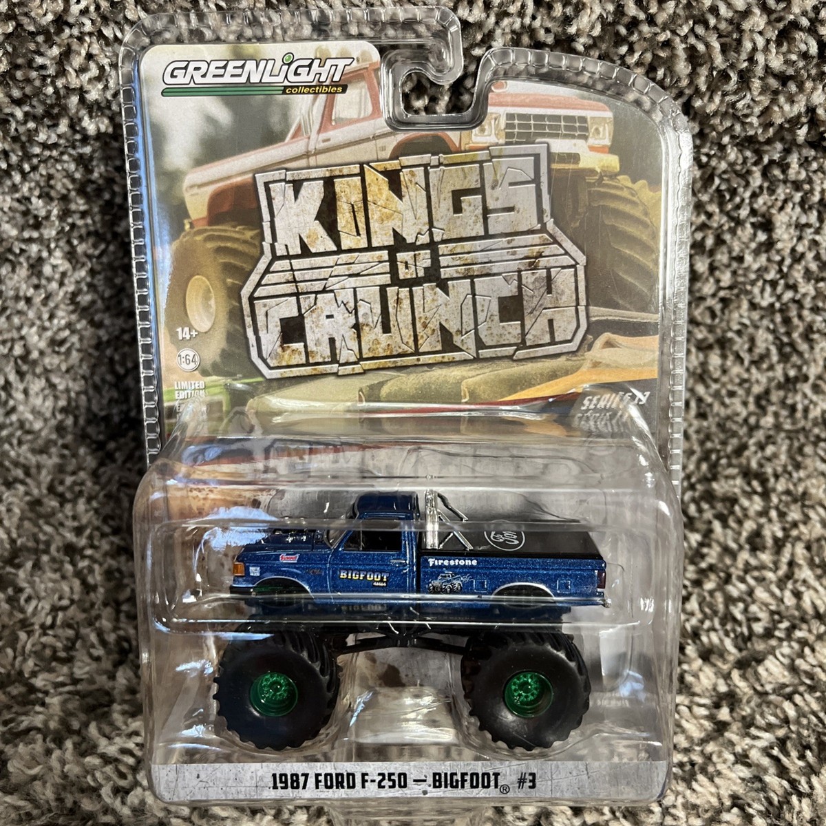 GREENLIGHT KINGS OF CRUNCH S13 1987 FORD F-250 BIGFOOT #3 GREEN