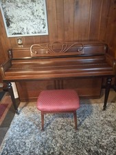 Wurlitzer Piano outstanding Condition Piano w/ Bench Piano is local PU only