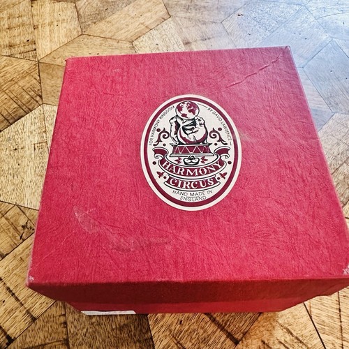 Harmony Circus box "The Audience" 1995 carving D. Lawrence Original Excellent! - Picture 11 of 13