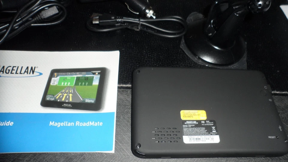 Magellan Roadmate 5635T-LM GPS Navigation Unit, Black 3D Landmarks NIB - Image 2 of 4