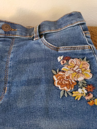Girl Youth Mid Rise Boot-Cut Flare Embroidery Jeans Size 10 Lot Of Two. - Picture 5 of 7