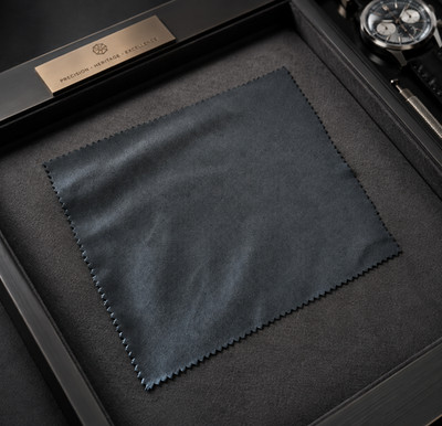 Microfiber Cleaning Cloth (Ideal for Eyeglasses, Lens, Watches & Phone screens)