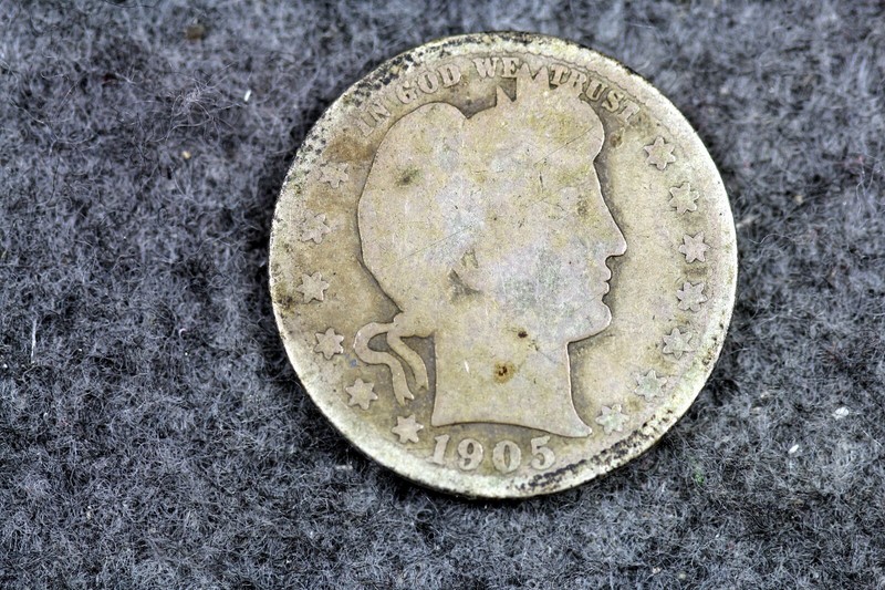 Estate Find 1905 - S Barber Quarter!!  #J03966