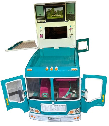 Breyer Horse Trailer Cruiser RV Van Motorhome Toy 2008 Blue With Accessories - Picture 10 of 24