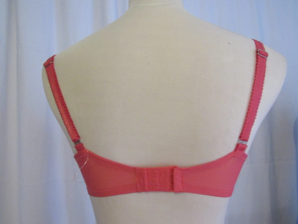 SUJETADOR CON AROS SOMA BALCONET ROSA ENCAJE, TALLA 34C NUEVO SIN ETIQUETAS Foto 4 de 4