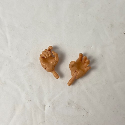 Marvel Legends Fodder Misc. Hands - for Kit-bash and Customs - Picture 226 of 238