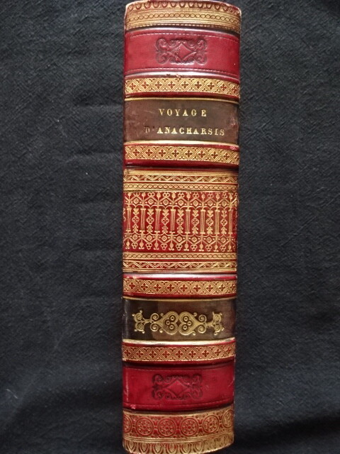 Foto 1 di 12