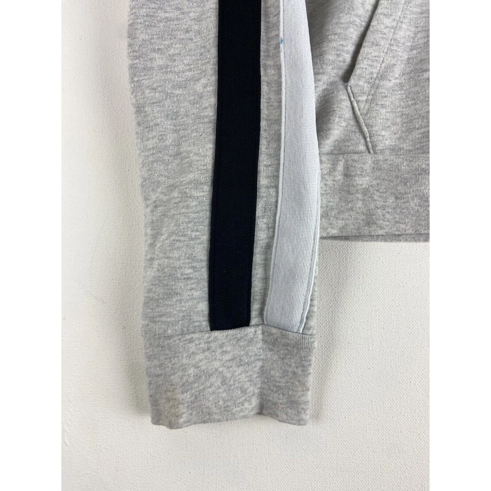 UNDERCOVER Victoria’s Secret Felpa con Cappuccio e Zip Rosa Grigio Nero Bianco Righe Taglia Large (539)