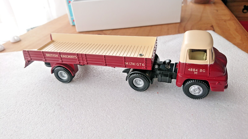 Spot-On by NOREV 111/A1 Ford Thames Trader Ltd Edition of 1000 Reproduction NEW