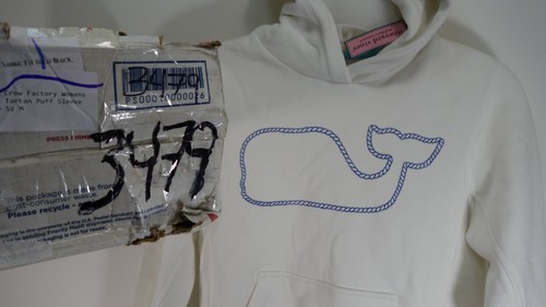 Vineyard Vines Kids Boys Rope Whale Pullover Long Sleeve Hoodie Size S (8-10) - Picture 2 of 8