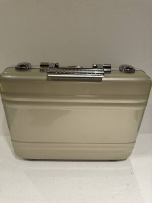 Zero Halliburton Attache Case & Business Bag Gold & Beige Japan