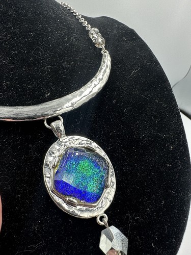 Chico's Silver Iridescent Multi Color Pendant Necklace 23” - Picture 4 of 7