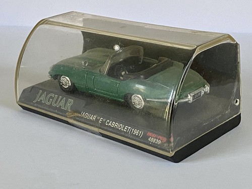 1961 Jaguar E Cabriolet 1/43 Scale - New Ray #48839 in Case Unbroken Seal - Picture 3 of 7