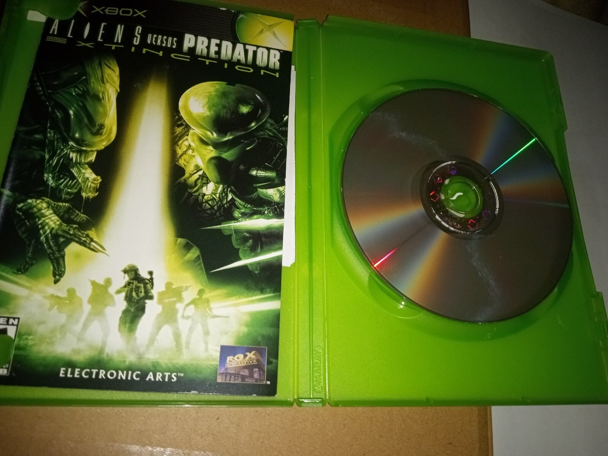 Jeu Xbox Aliens Versus Predator: Extinction - Version FR Complète - Bon état