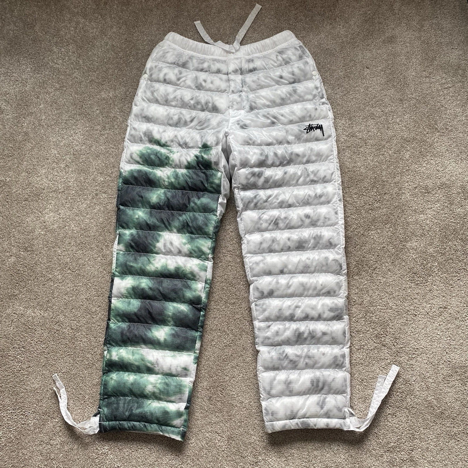 Nike x Stussy Men's Insulated Puffer Pants DC1092-100 White/Green Small S