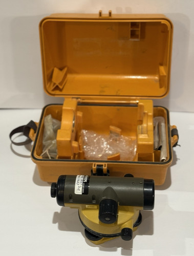 TOPCON AUTO LEVEL AT-G6 GREEN LABEL - Picture 1 of 3
