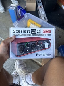 Focusrite Scarlett 2i2 USB Audio Interface 2 Mic Inputs, Phantom Power, DM