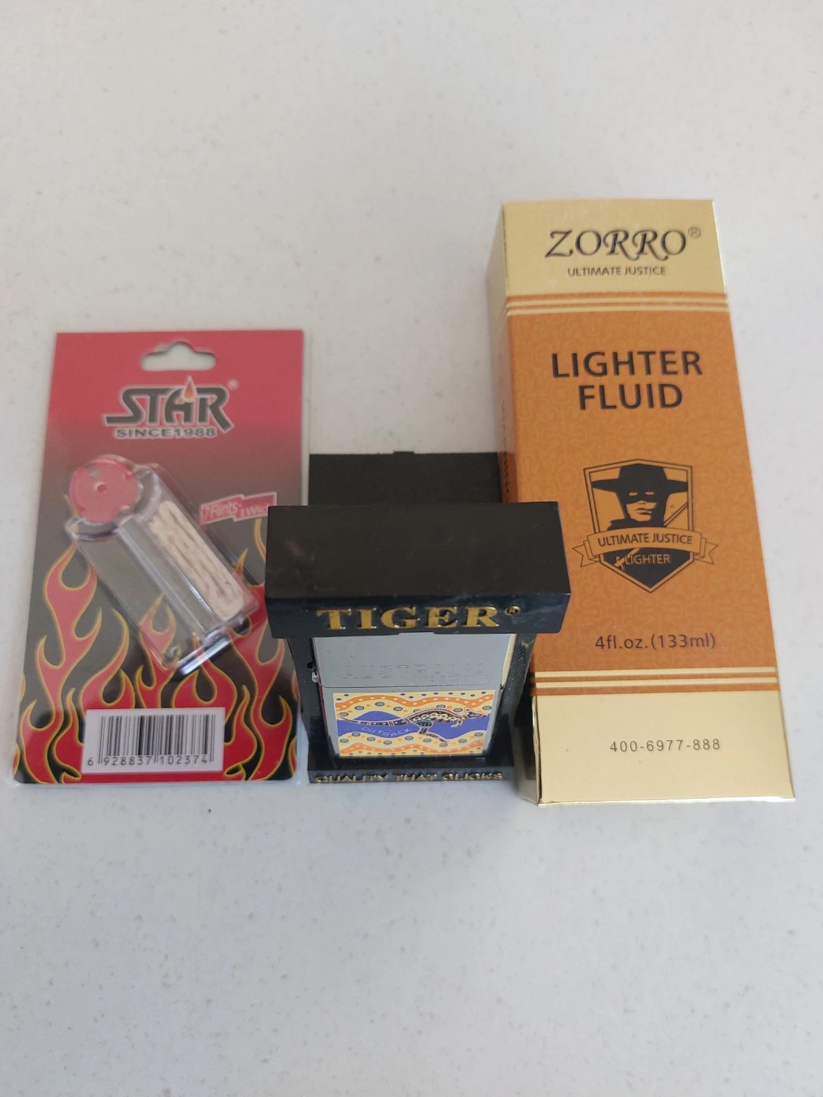 AUSTRALIA Oil Lighter With Accessories collectable with kit flints wick Fluid - Picture 3 of 5