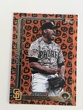 Jeremiah Estrada San Diego Padres 2025 Topps Update Holiday Jack O'Lantern US263