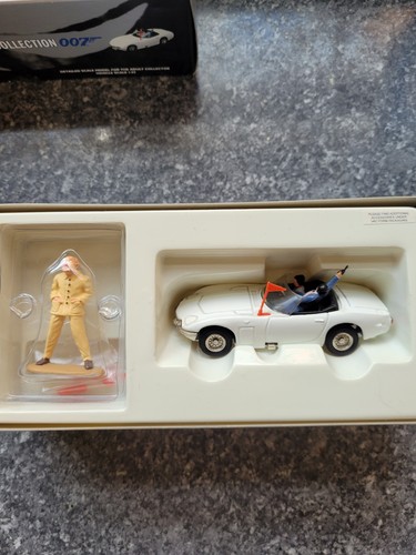 Corgi Classics James Bond 007 Toyota 2000 GT & Blofeld Figure Set