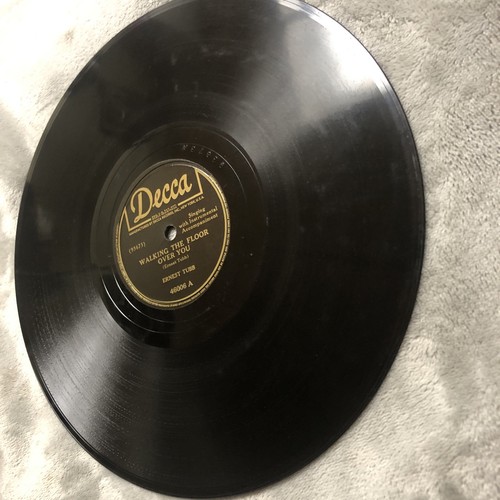 Decca 46006 78 rpm Ernest Tubb Walking the Floor Over You/ Glad To Take You Back - Picture 6 of 7