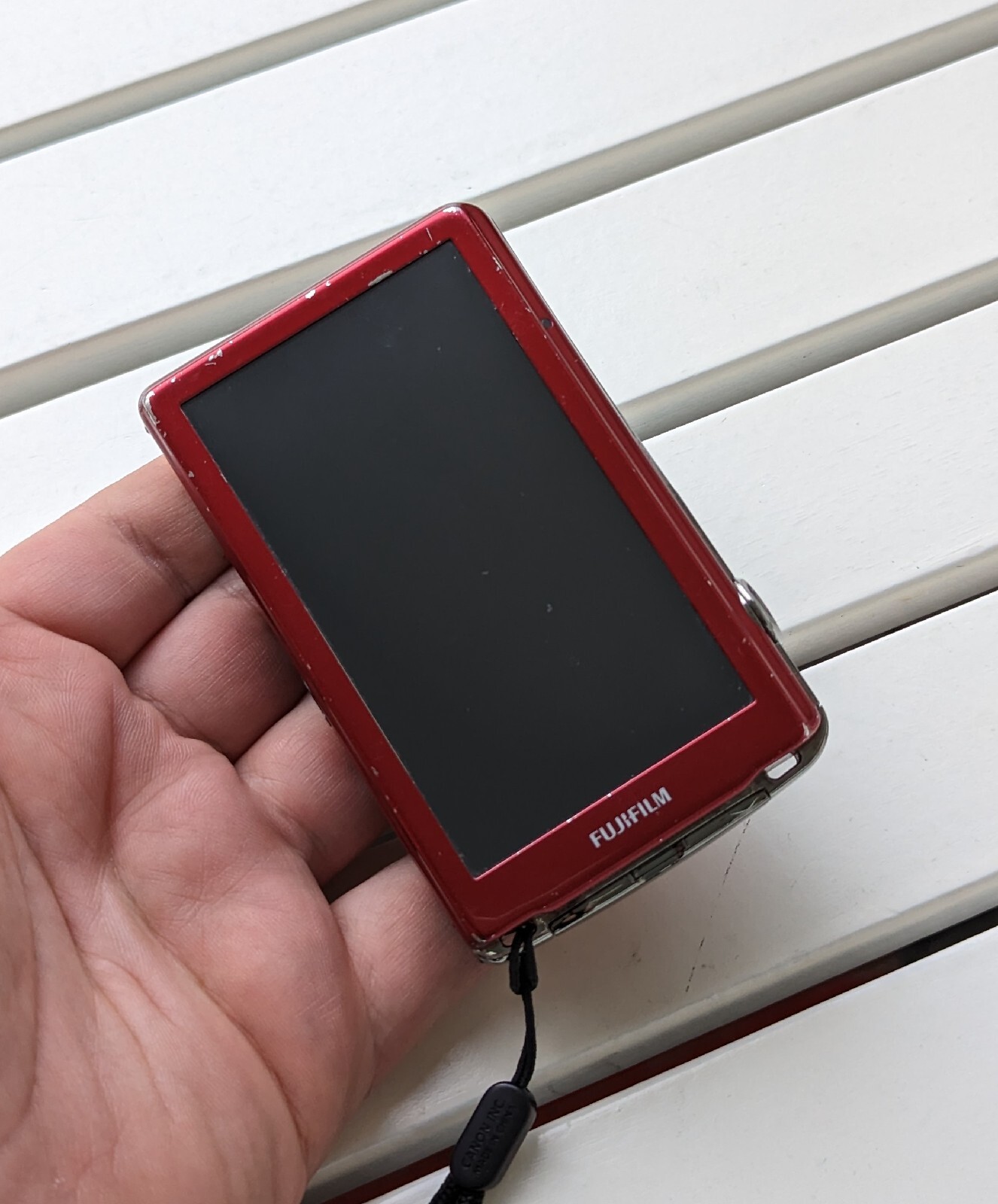 Fujifilm FinePix Z Series Z700EXR 12.0MP Digital Camera - Red