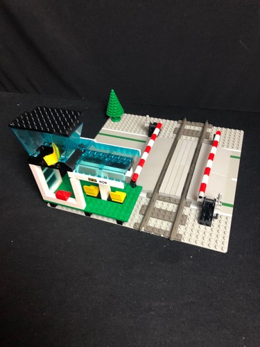 Lego 4532 City Trains 9V Manual Level Crossing System Eisenbahn Bahnübergang '96 - Bild 9 von 10