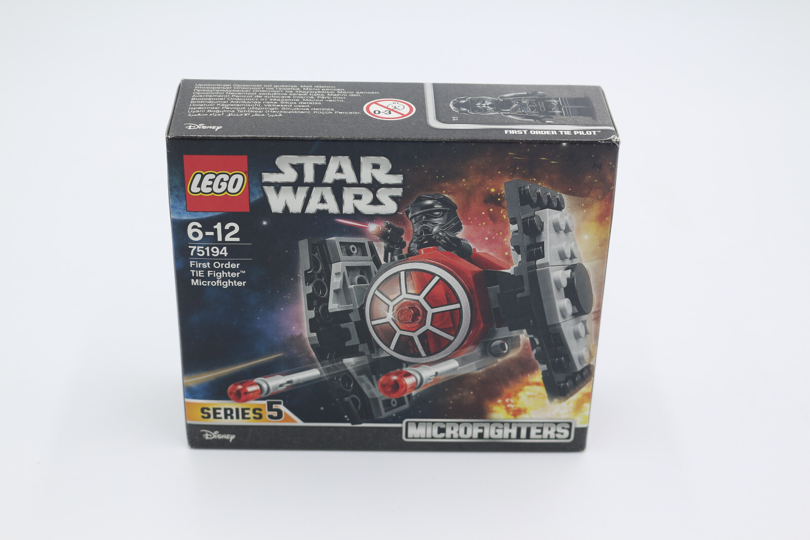 LEGO 75194 Chasseur TIE Premier Ordre pour décorer un bureau de passionné Star Wars