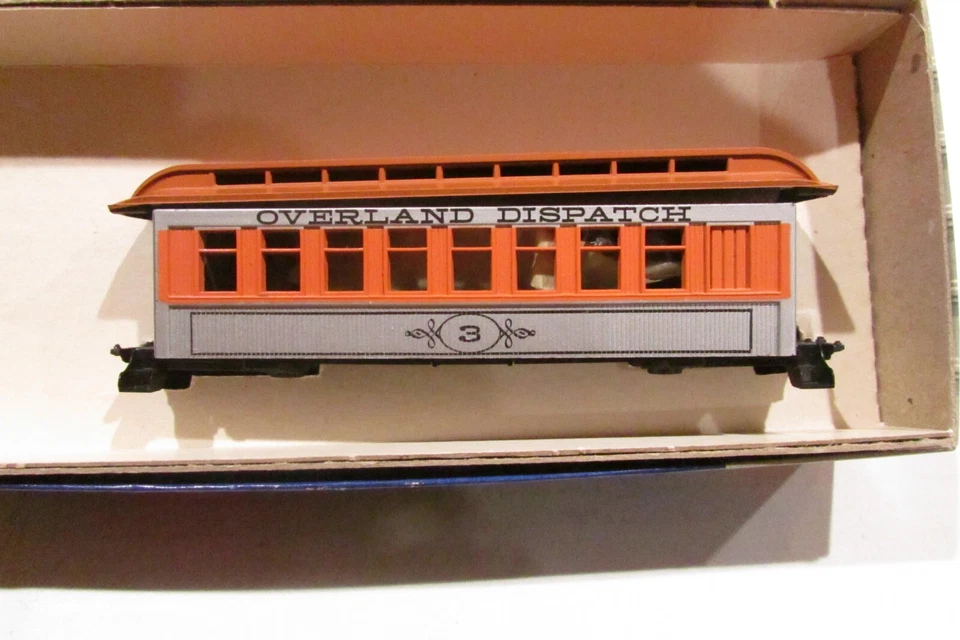 Ho Scale Roundhouse (5) 34' Overton Passenger Cars Kits "Overland" Lot#3383 - Image 4 of 4
