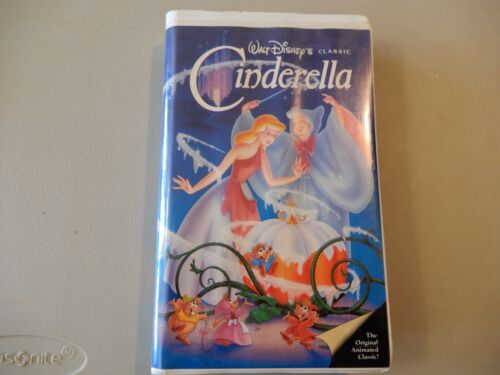 Walt Disney’s Cinderella VHS Tape Black Diamond Classic #410, closed captions