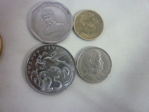 Mexican Peso's Centavos 17 Coins + 4 from Multiple Countries 21 Pcs Total Lot - Picture 4 of 8