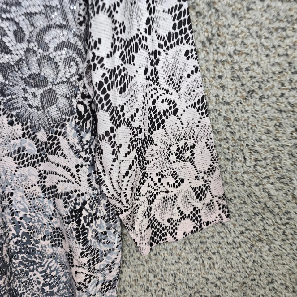 Топ женский Chicos Zenergy 2 США большой черный с принтом блестками V-образный вырез футболка повседневный - Изображение 2 из 4