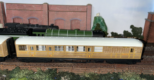 Hornby Spur O LNER "Teak" 1. & 3. Bremswagen #4247 Top Zustand | Zustand: New