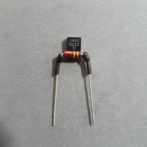 TREBLE BLEED B59G "BLACKDOG" 470pF MIL-SPEC Cap, 220K-ohm carbon comp resistor - Picture 2 of 3