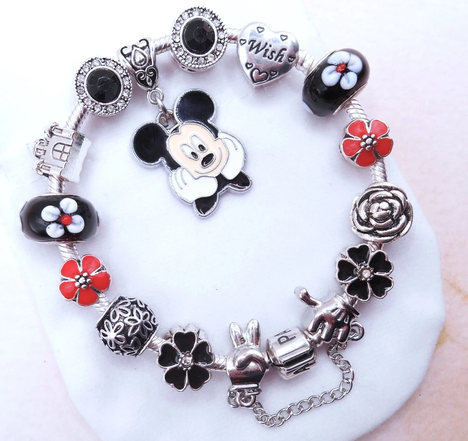PULSERA DE PLATA ESTERLINA CON DIJE DE PANDORA Y NEGRO ROJO CIRCONITA MICKEY CASTLE DIJES DE DESEOS Foto 2 de 4