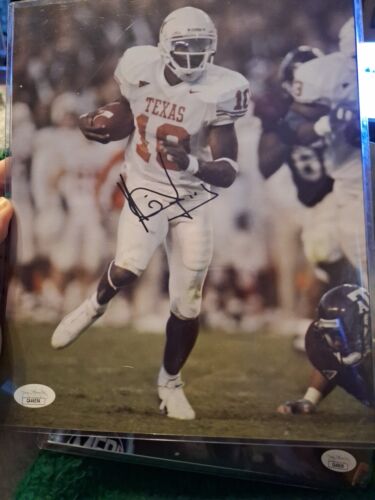 Vince Young Signed Texas Longhorns 8x10 Photo JSA COA