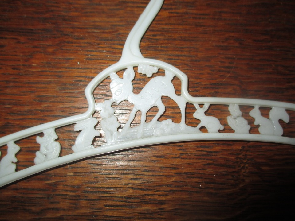 PREOWNED Vintage YELLOW & WHITE Baby Animals CHILDREN'S CLOTHES