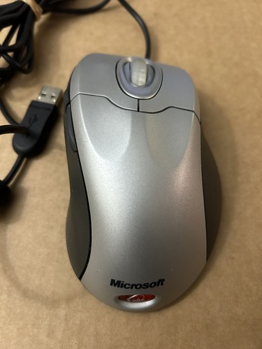 Microsoft IntelliMouse Explorer 4.0 a USB Model 1004 Silver 5 Button Tilt Wheel - Picture 7 of 9