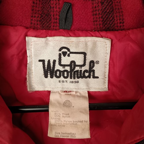Vintage Woolrich Jacket Black & Red Plaid Zip Up Front Wool Coat Size 44 Pockets - Picture 2 of 23