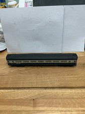 Hornby R439-0020 Inter-City 1st Class Coach with 1 coupling missing (13)