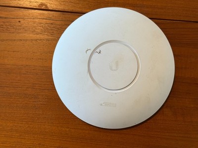 Ubiquiti Networks UAP-AC-PRO 1300Mbps Wireless Access Point