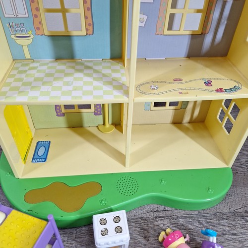 Peppa Pig 4-stöckiges sprechendes Familienhaus mit Figuren und Möbeln - Bild 6 von 9